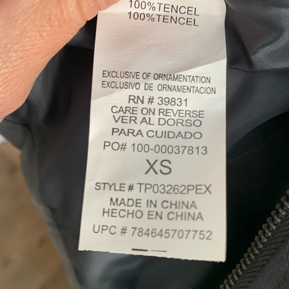 JOLT Utility Vest - Picture 10 of 10